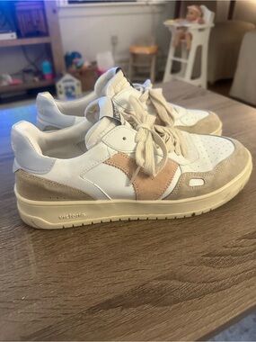 Women's Victoria White and Beige Suede Sneaker